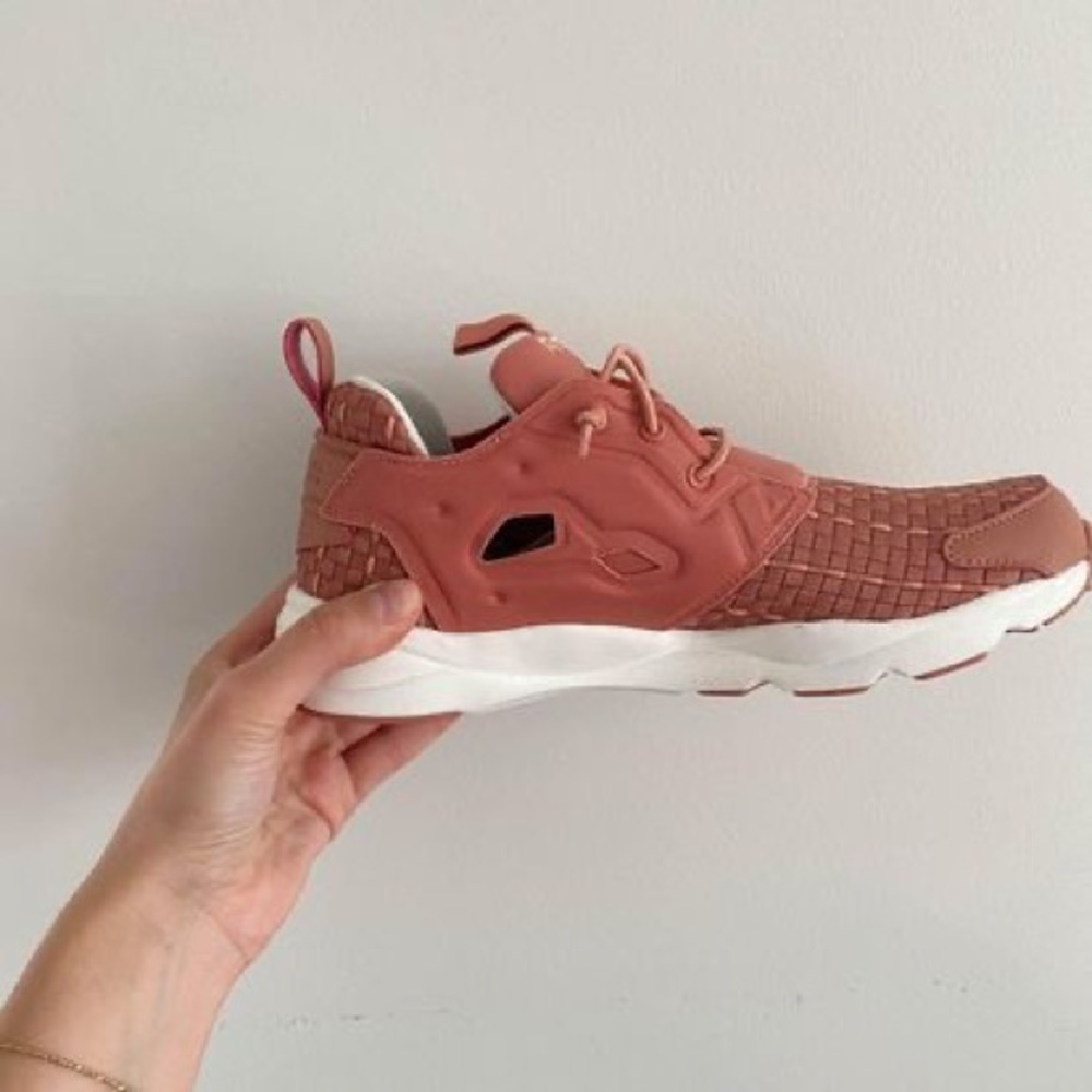 Pink Reebok Classics - Picture 2 of 4